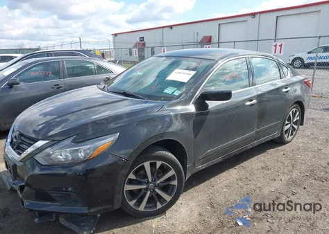 2017 Nissan Altima 2.5 Sr z USA, uszkodzony, nr VIN 1N4AL3AP4HN331127